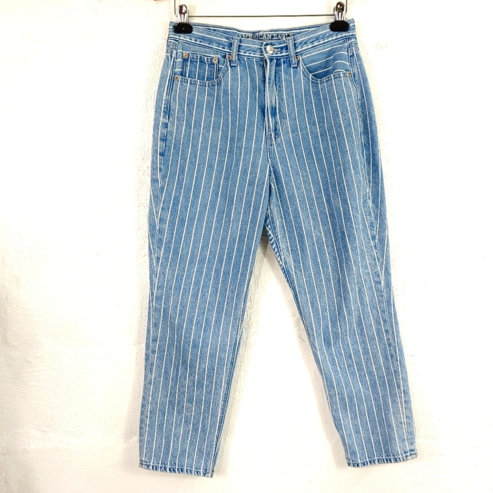 AMERICAN EAGLE PIN STRIPE MOM JEAN (637)